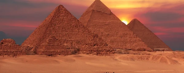 Visiter les pyramides de Gizeh